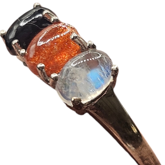 Trinity Stone Ring - Picture 4 of 5